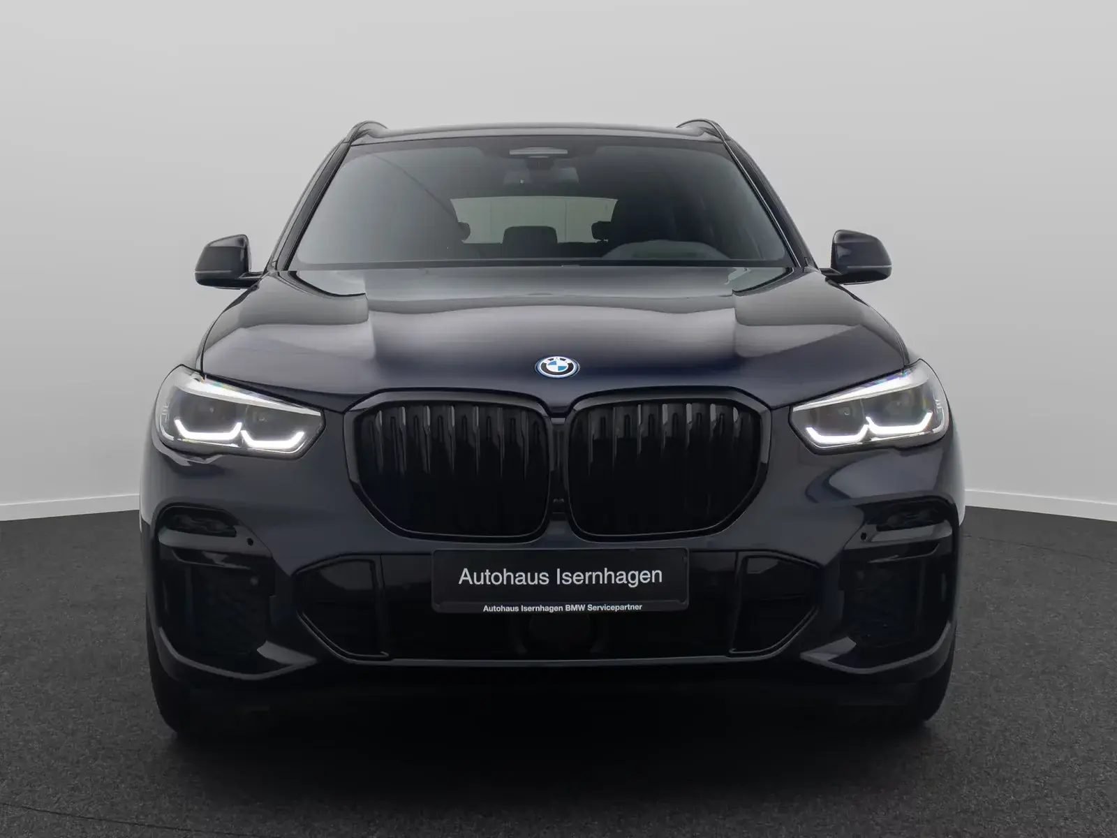 Main__Slider__Photo:BMW X5 10/2021-1