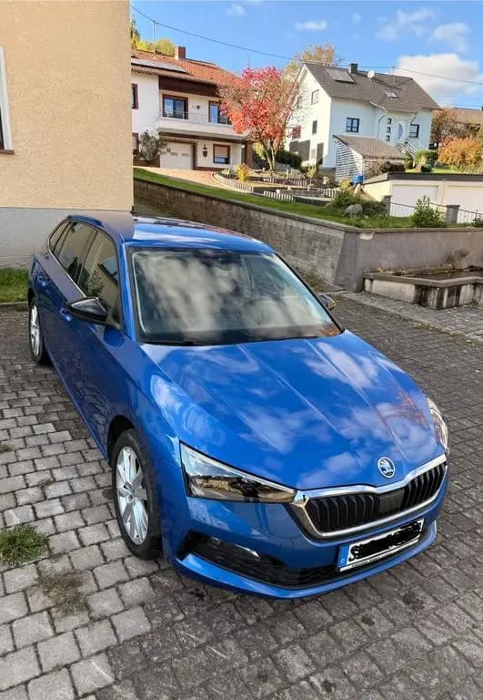 Main__Slider__Photo:Skoda Scala 08/2019-0