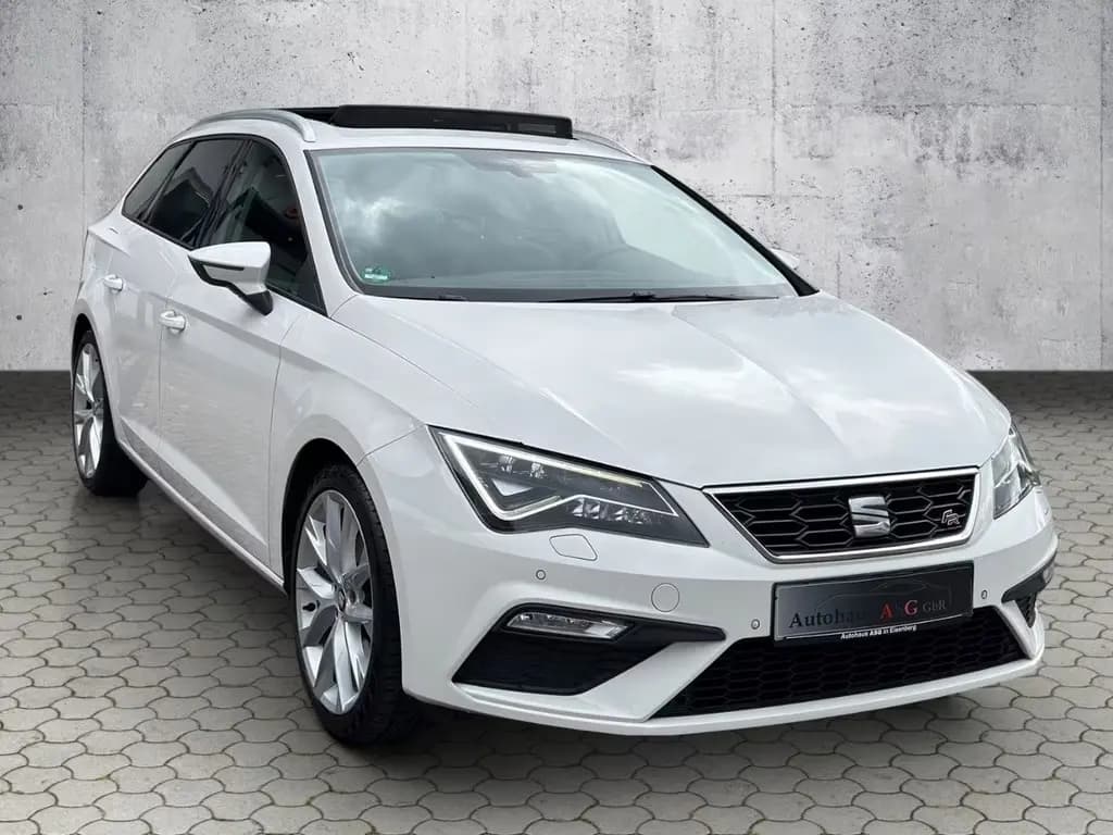 Main__Slider__Photo:Seat Leon ST FR-Line *LED*Virtual Cockpit*Panorama* 09/2018-0