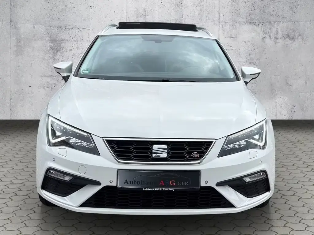 Main__Slider__Photo:Seat Leon ST FR-Line *LED*Virtual Cockpit*Panorama* 09/2018-1