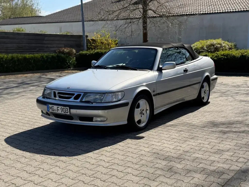 Main__Slider__Photo:Saab 9-3 2.0t Ecopower SE Cabriolet 08/2001-1