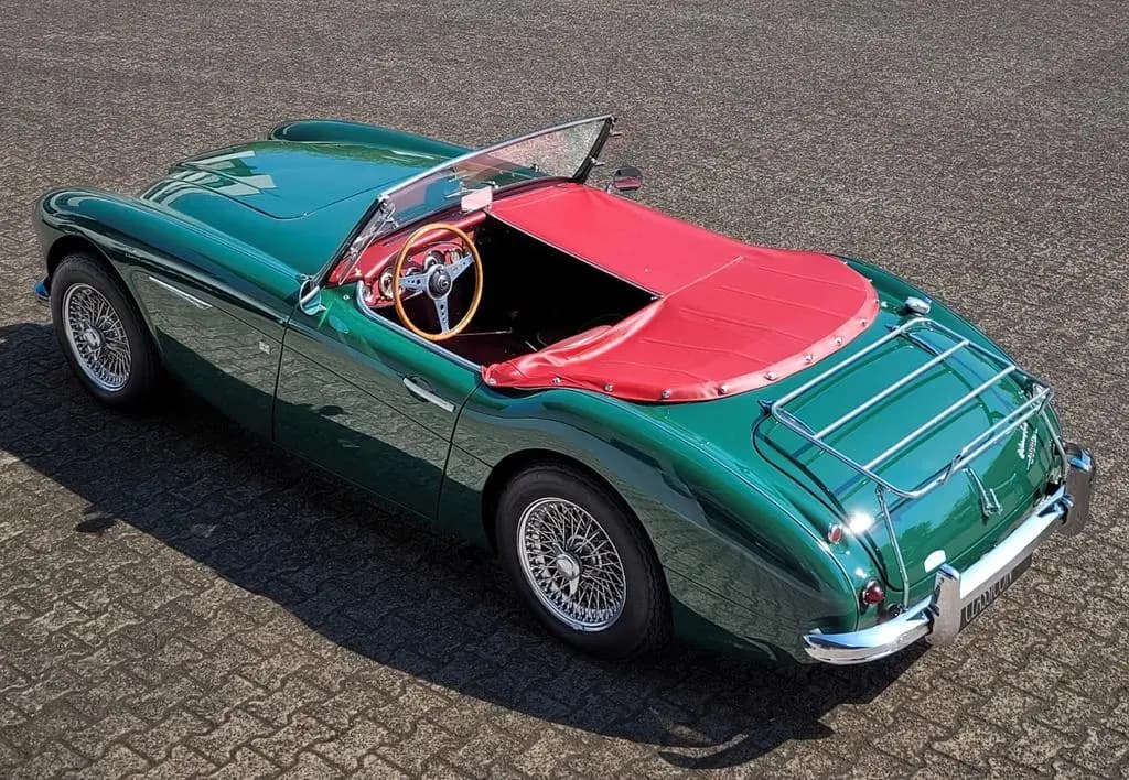 Main__Slider__Photo:Austin Healey Other 3000 Mk II BT7 Ausführung mit 3,3 Liter Motor 01/1961-0
