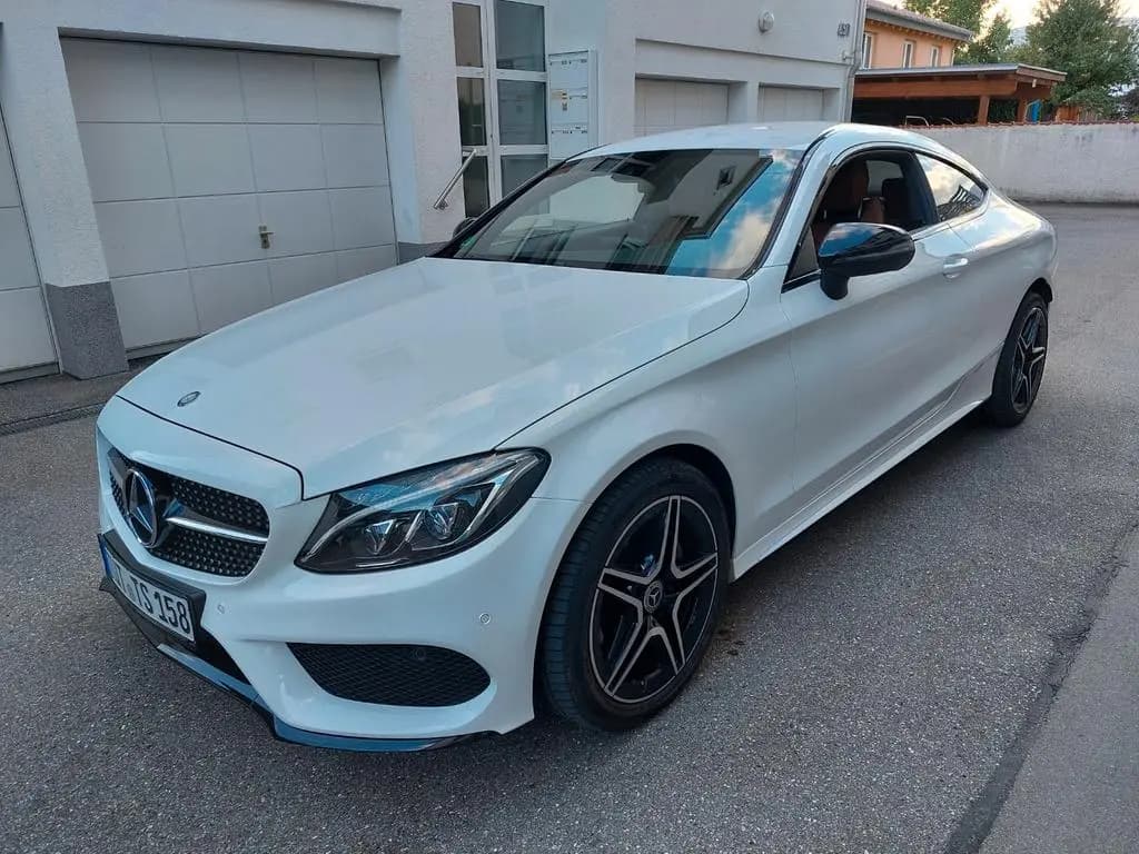 Main__Slider__Photo:Mercedes-Benz C-Class 250 Coupe AMG Line Burmester Navi Night Edit 12/2016-0