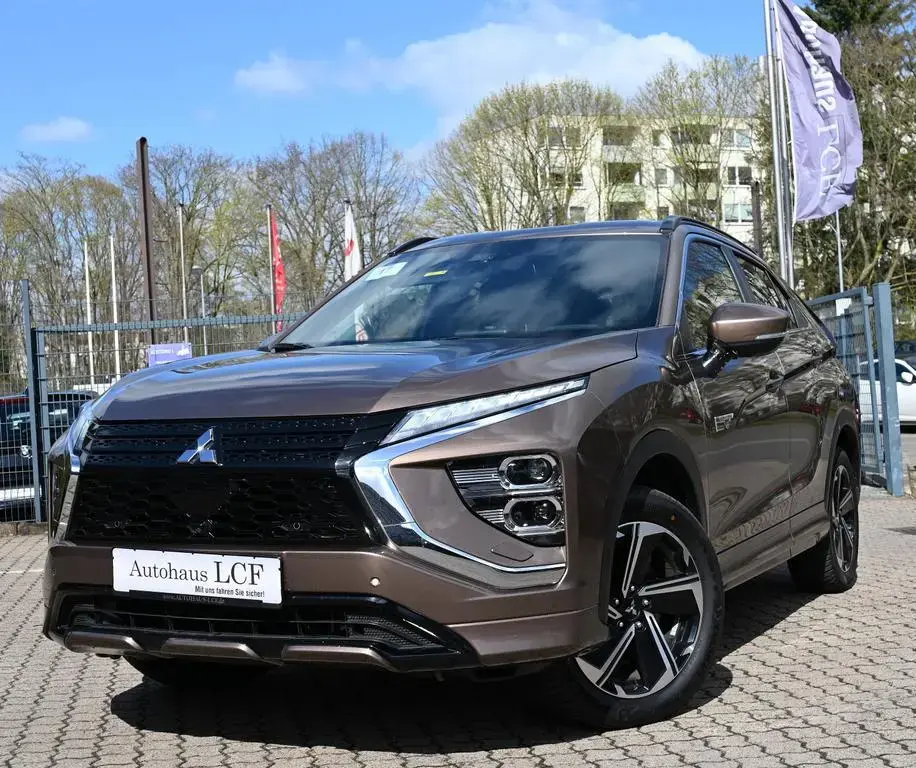 Main__Slider__Photo:Mitsubishi Eclipse Cross Plus 2.4 Select Hybrid 4WD Navi 1H 08/2023-1