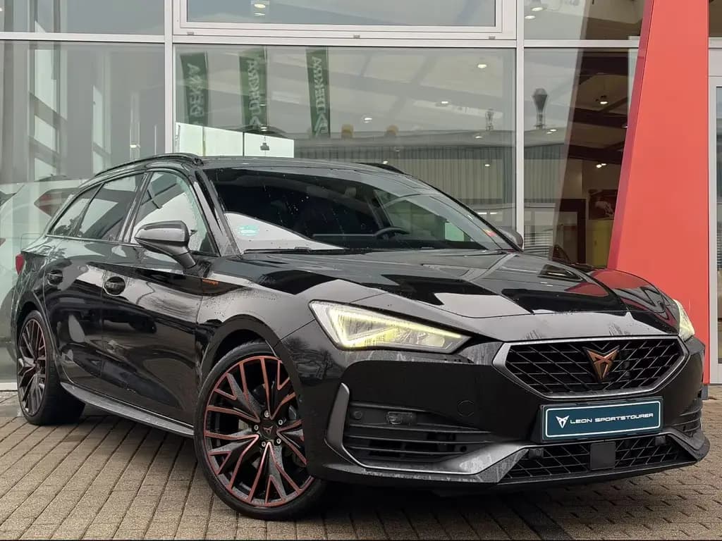 Main__Slider__Photo:Cupra Leon Sportstourer VZ 4Drive 11/2022-0