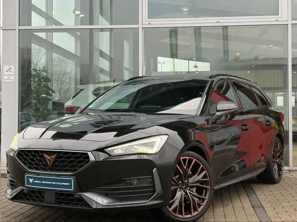 Main__Slider__Photo:Cupra Leon Sportstourer VZ 4Drive 11/2022-1
