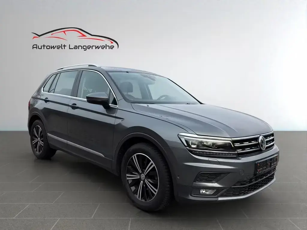 Main__Slider__Photo:Volkswagen Tiguan Comfortline*Navi*RFK*SHZ*Apple*1.Hand* 03/2019-1
