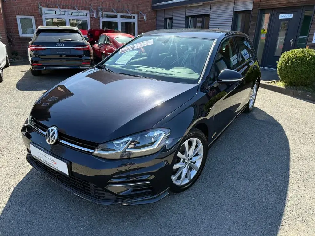 Main__Slider__Photo:Volkswagen Golf VII Lim.1.5 TSI R-Line/VOLLLED/NAVI/ 08/2019-1