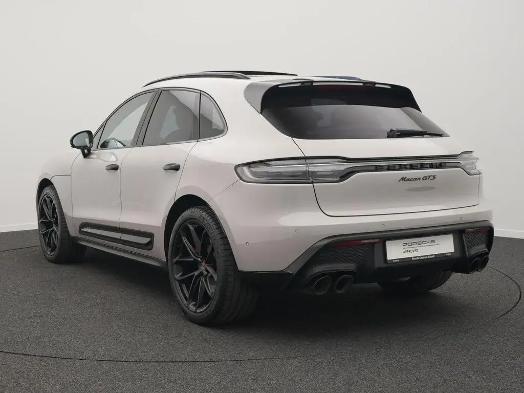 Main__Slider__Photo:Porsche Macan GTS 01/2022-1