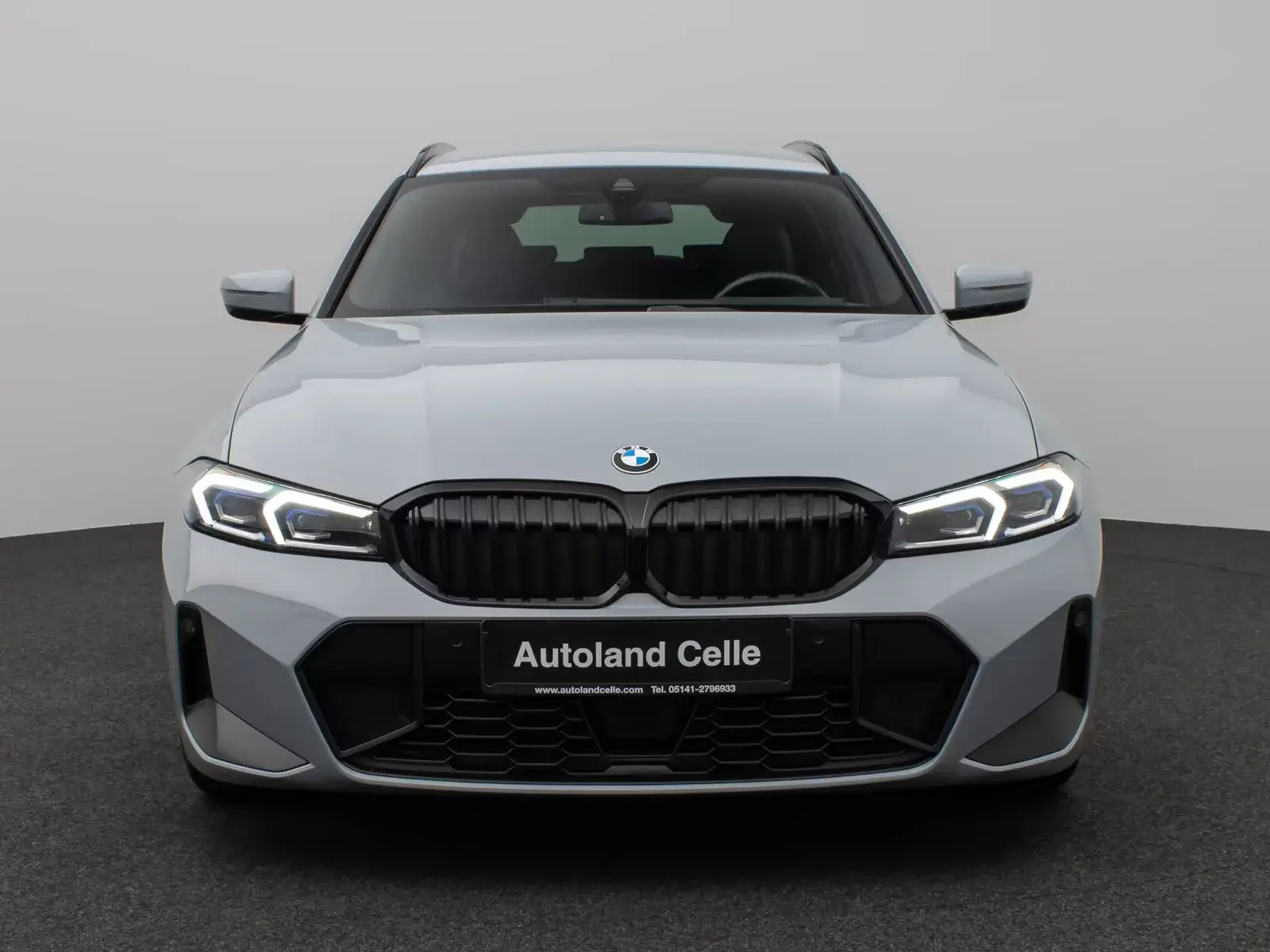 Main__Slider__Photo:BMW 3 Series 320 d Touring LCI *HUD*LED*PDC*NAVI*AHK* 03/2023-1