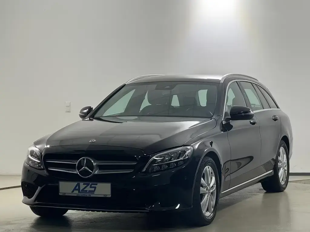 Main__Slider__Photo:Mercedes-Benz C 180 T Avantgarde LED SFW Navi Keyless Kamera 01/2020-1
