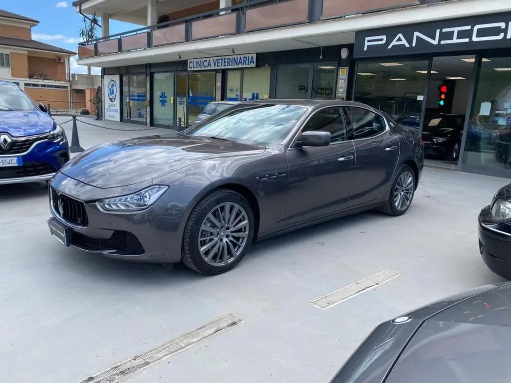 Main__Slider__Photo:Maserati Ghibli V6 Diesel 03/2016-0