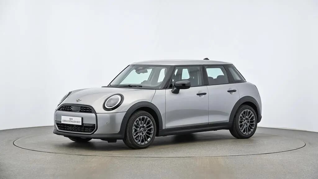 Main__Slider__Photo:MINI Cooper C 5-Türer 11/2024-0