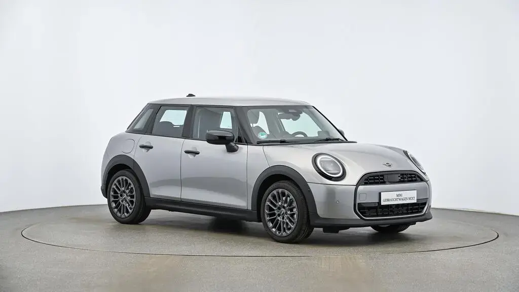Main__Slider__Photo:MINI Cooper C 5-Türer 11/2024-1