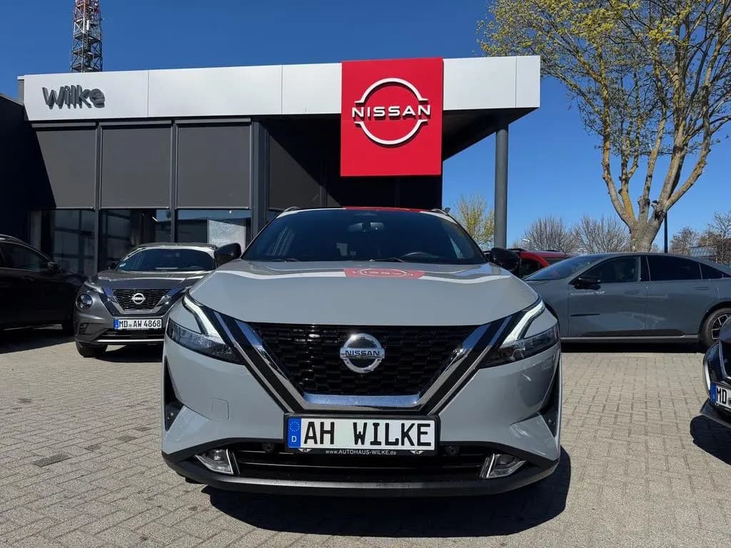 Main__Slider__Photo:Nissan Qashqai 1.3 DIG-T MHEV Xtronic Tekna/BOSE/PANORA 05/2022-0