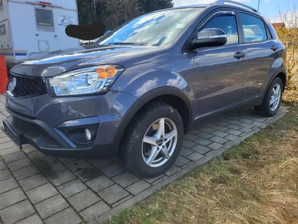 Main__Slider__Photo:Ssangyong Korando 2.0d 4x4 90tkm Scheckheft TÜV 09/2015-0