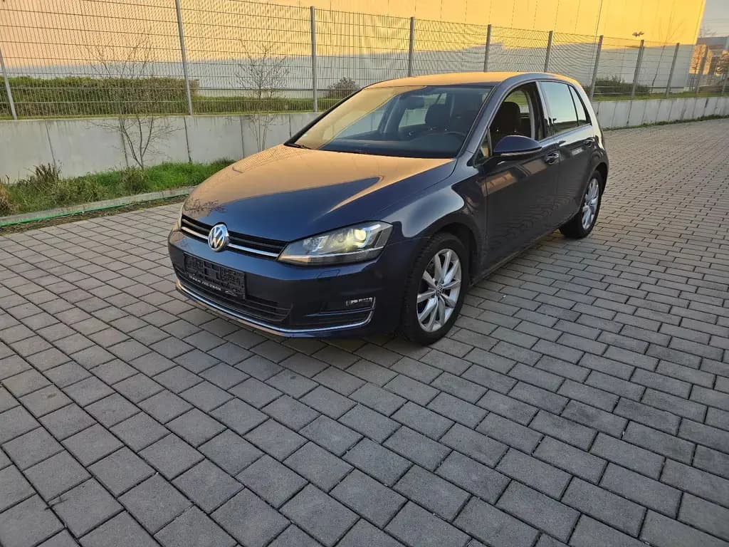 Main__Slider__Photo:Volkswagen Golf VII Lim. Highline BMT/Inspektion/HU 03/2016-0