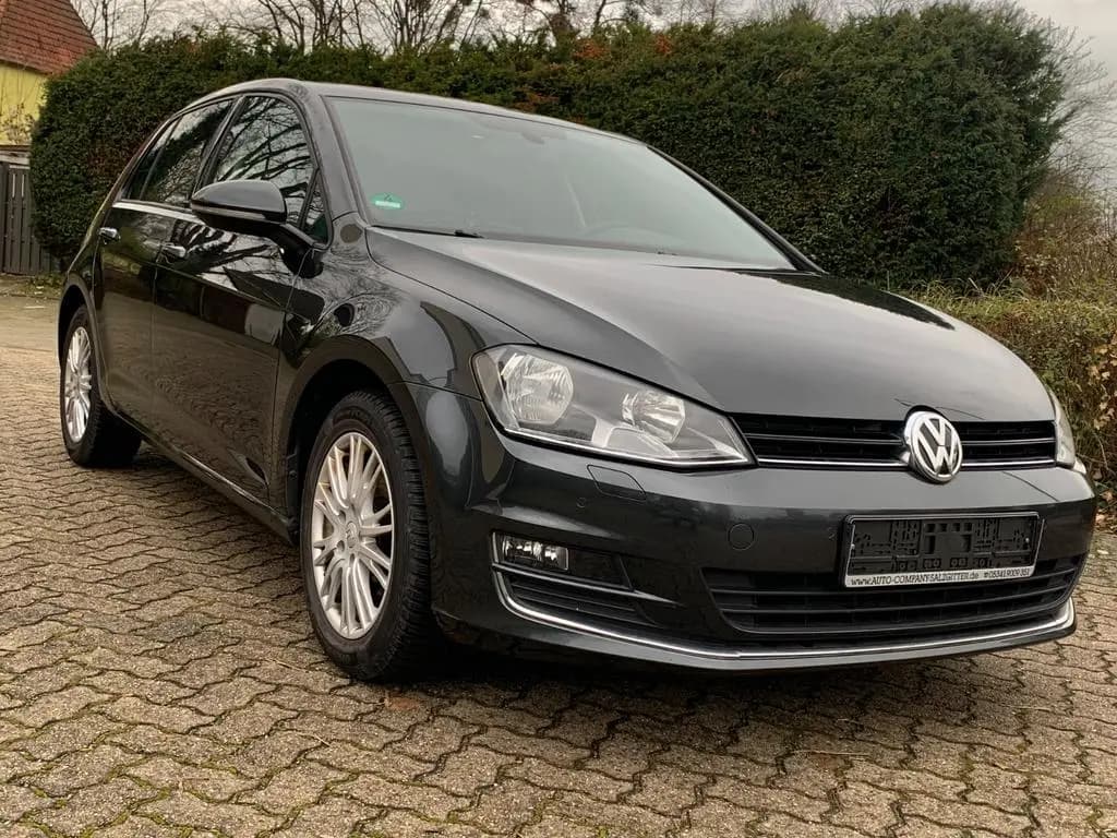 Main__Slider__Photo:Volkswagen Golf VII Lim. Allstar *DSG*Multilenkrad *ALU 05/2016-0
