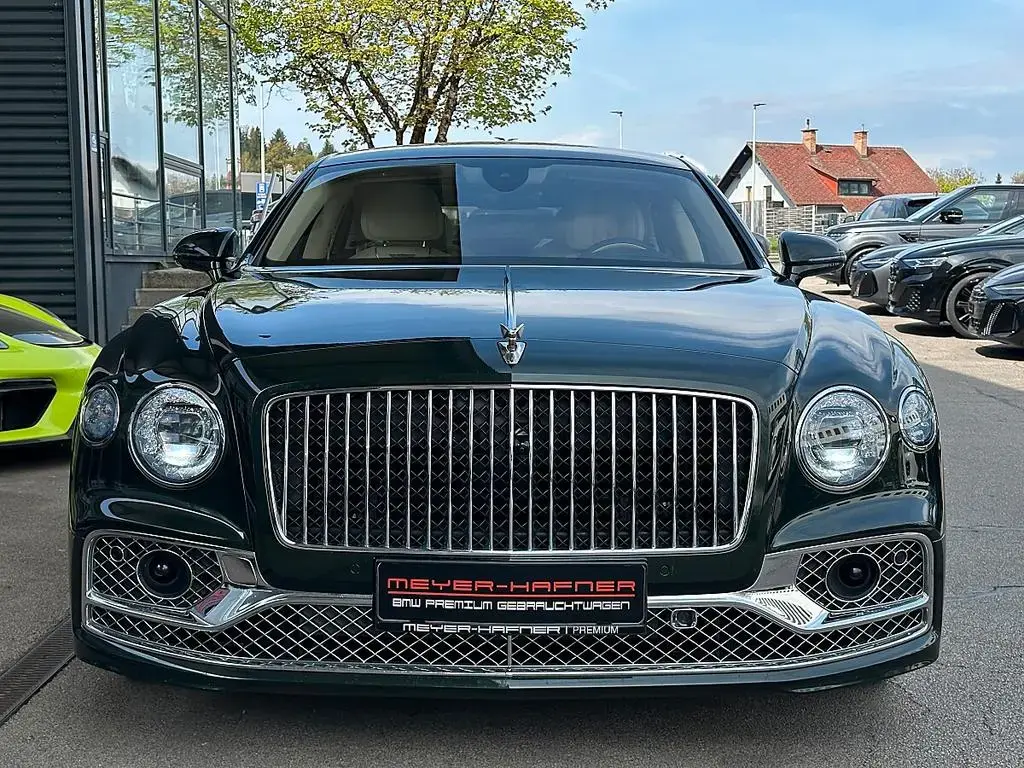 Main__Slider__Photo:Bentley Continental GT Flying Spur 12/2022-1