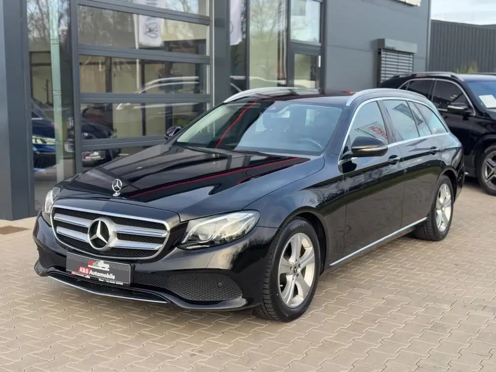 Main__Slider__Photo:Mercedes-Benz E-Class 200 T*9-G*LED*NAVI*RFK* 07/2017-0