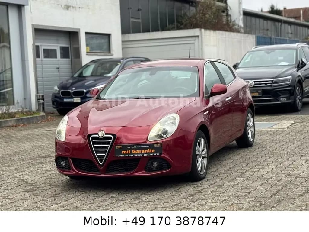 Main__Slider__Photo:Alfa Romeo Giulietta Turismo*1HAND*Aut.*PDC*LED*170PS 12/2013-0
