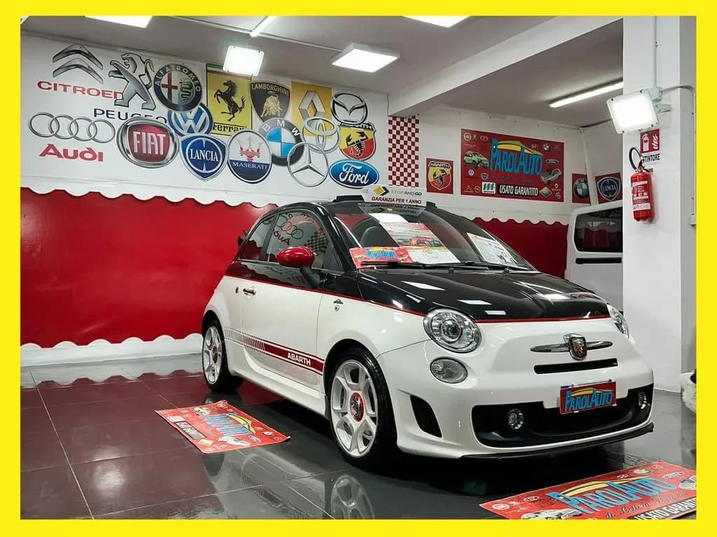 Main__Slider__Photo:Abarth 500 C 1.4 Turbo T-Jet MTA 140cv - 2011 10/2011-0