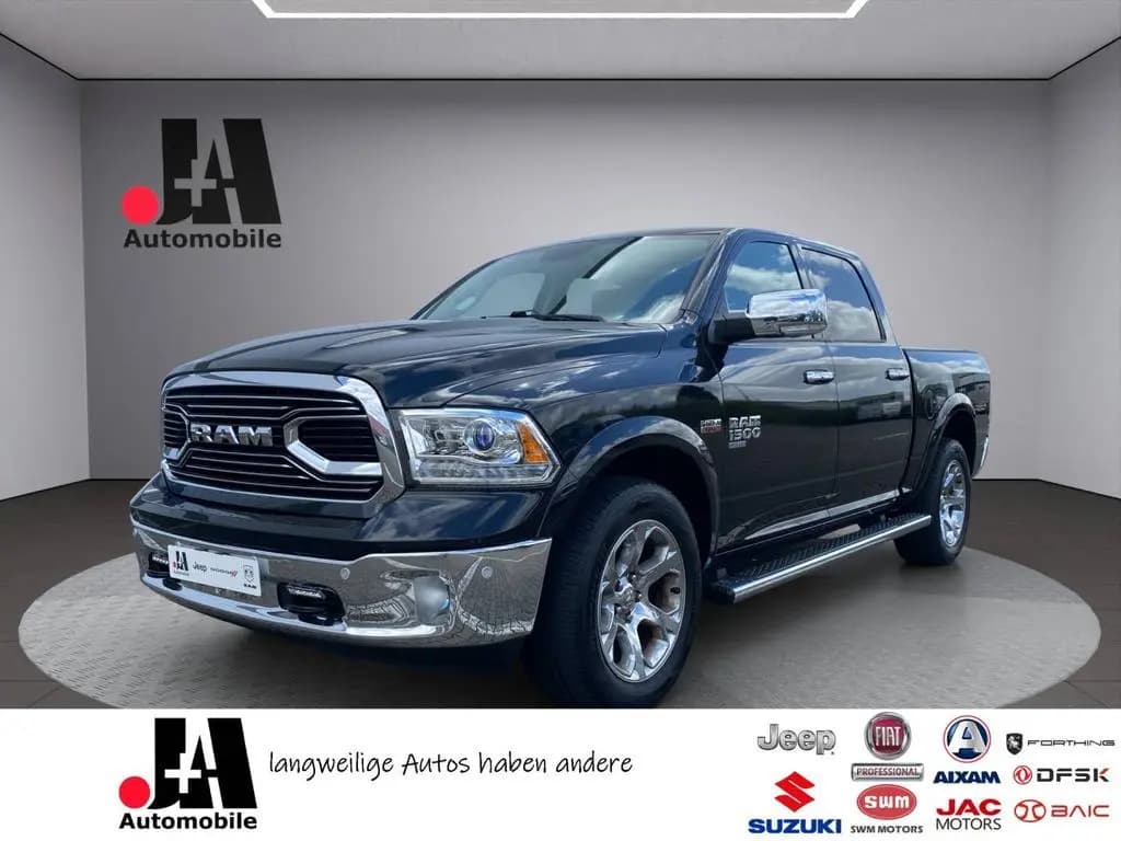 Main__Slider__Photo:Dodge Ram 1500 Laramie Classic Crew Cab 12/2019-0