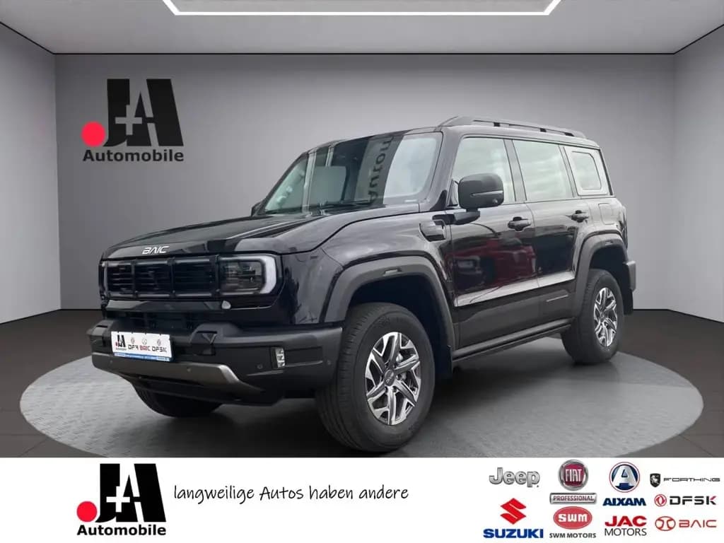 Main__Slider__Photo:BAIC BJ40 2.0T 4WD 8 Gang AT 360-Cam Pano null-0
