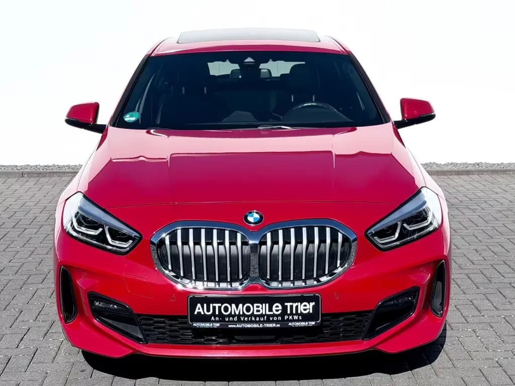 Main__Slider__Photo:BMW 1 Series d M Sport Paket /PANO/LED/CAM/GARANTIE/ 03/2020-0