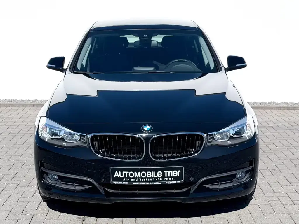 Main__Slider__Photo:BMW 3 Series 318d Gran Turismo /NAVI/CAM/AHK/GARANTIE 03/2016-1