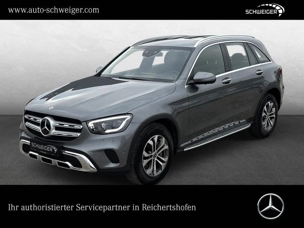 Main__Slider__Photo:Mercedes-Benz GLC-Class 200 4Matic Parkpaket Lichtpaket Businesspak 09/2019-0