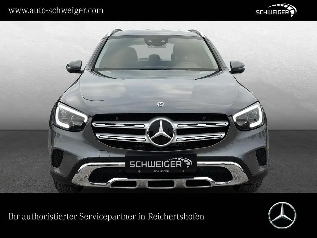 Main__Slider__Photo:Mercedes-Benz GLC-Class 200 4Matic Parkpaket Lichtpaket Businesspak 09/2019-1