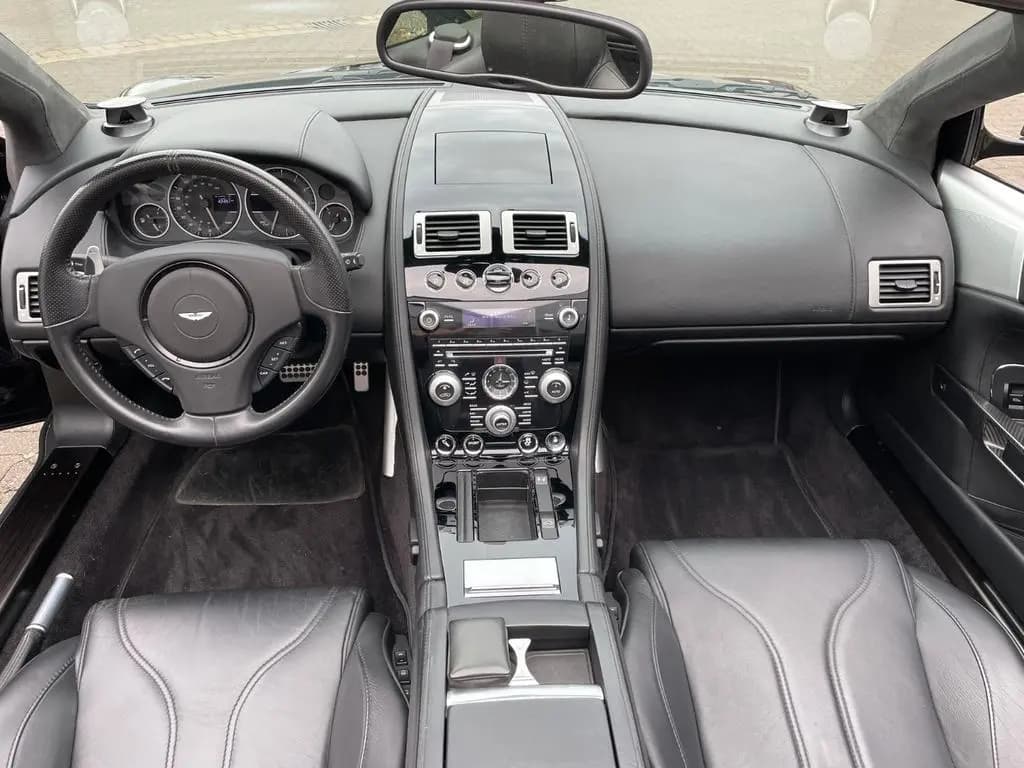 Main__Slider__Photo:Aston Martin DBS 6.0 VOLANTE CARBON BLACK, DEUTSCHES FZG. 05/2010-0