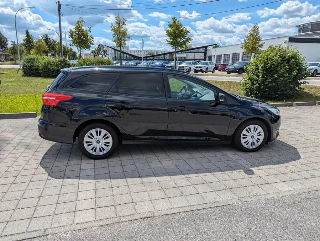 Main__Slider__Photo:Ford Focus 1,0 EcoBoost 125PS Automatik 03/2018-0