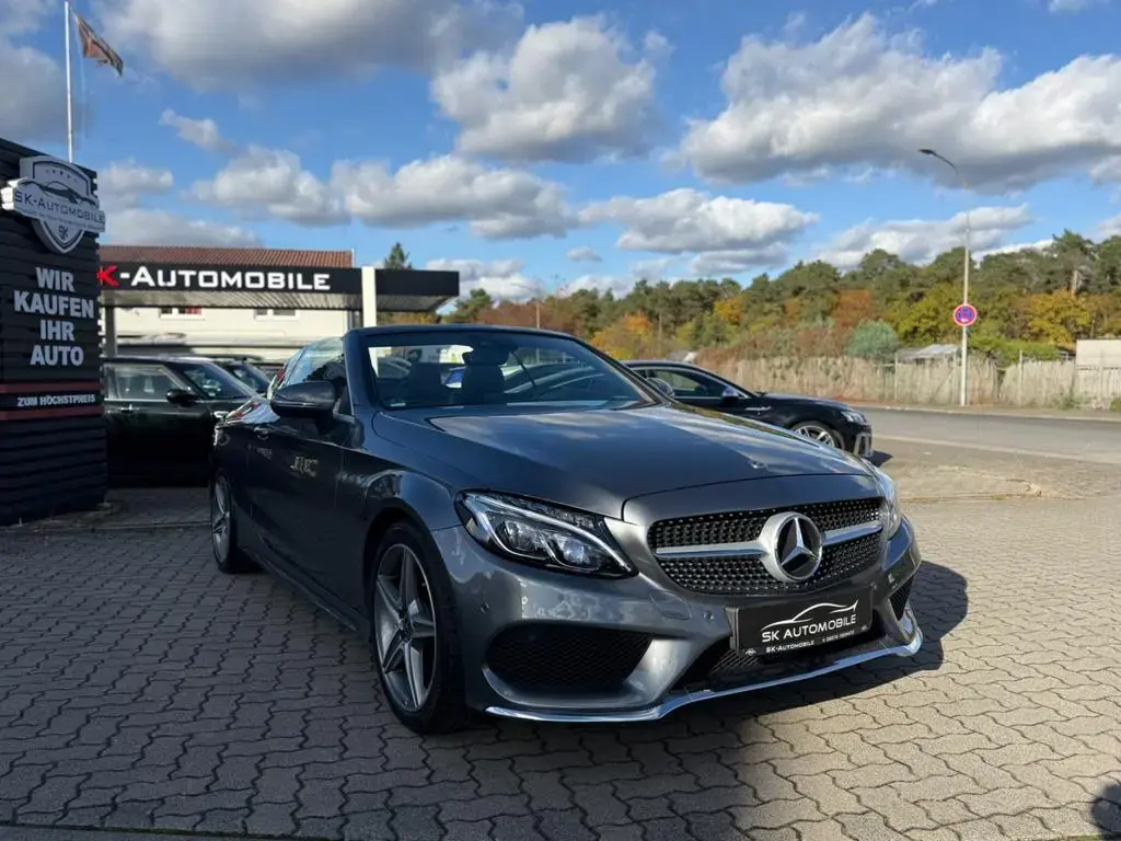 Main__Slider__Photo:Mercedes-Benz C-Class Cabrio AMG/designo-SPUR-KEYLESS-ACC-MEMORY 11/2017-1