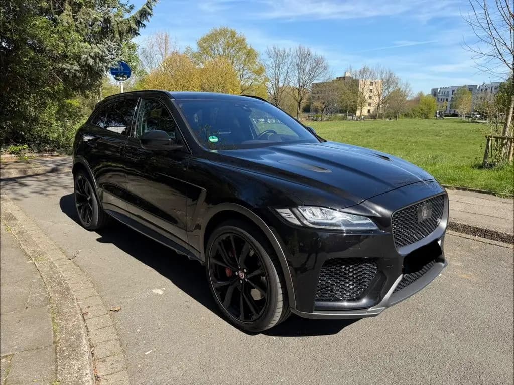 Main__Slider__Photo:Jaguar F-Pace SVR V8 HUD PANO LEDER 22ZOLL AHK SCHALE 06/2019-0