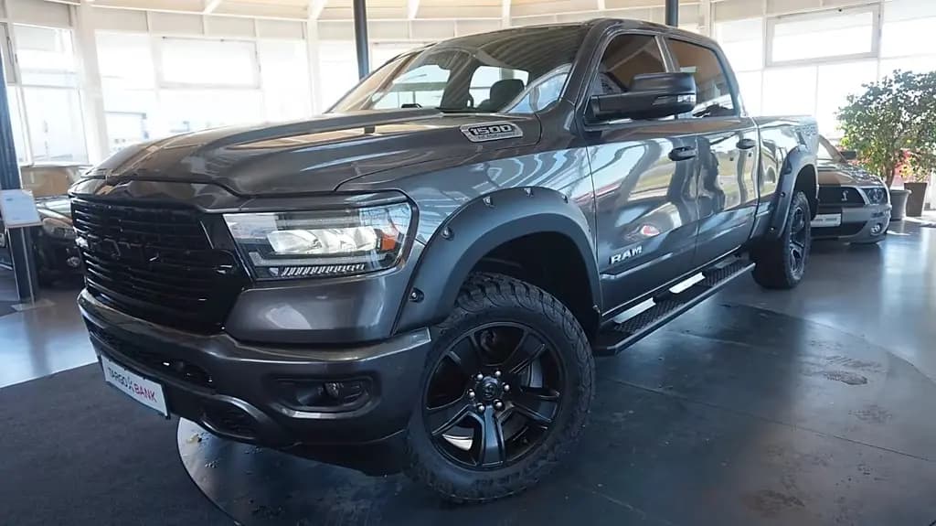 Main__Slider__Photo:Dodge RAM 1500 HEMI 5.7l Crew-Cab*4x4*6Sitz*HOCH-BREIT 07/2023-0