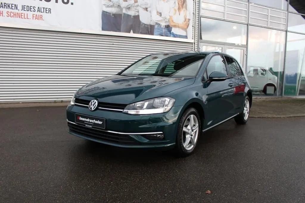 Main__Slider__Photo:Volkswagen Golf VII 1.5 TSI ACT BMT Comfortline+NAVI+SITZHE 07/2017-0