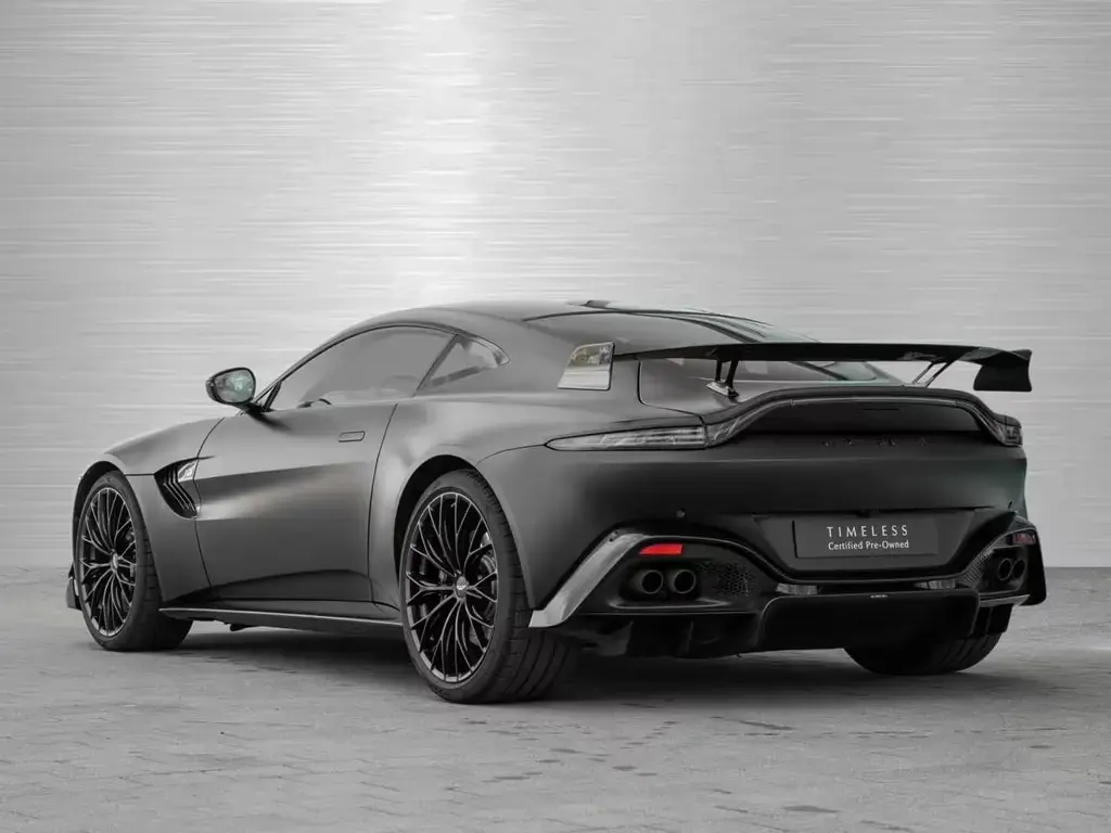 Main__Slider__Photo:Aston Martin V8 Vantage F1 Edition 12/2022-1
