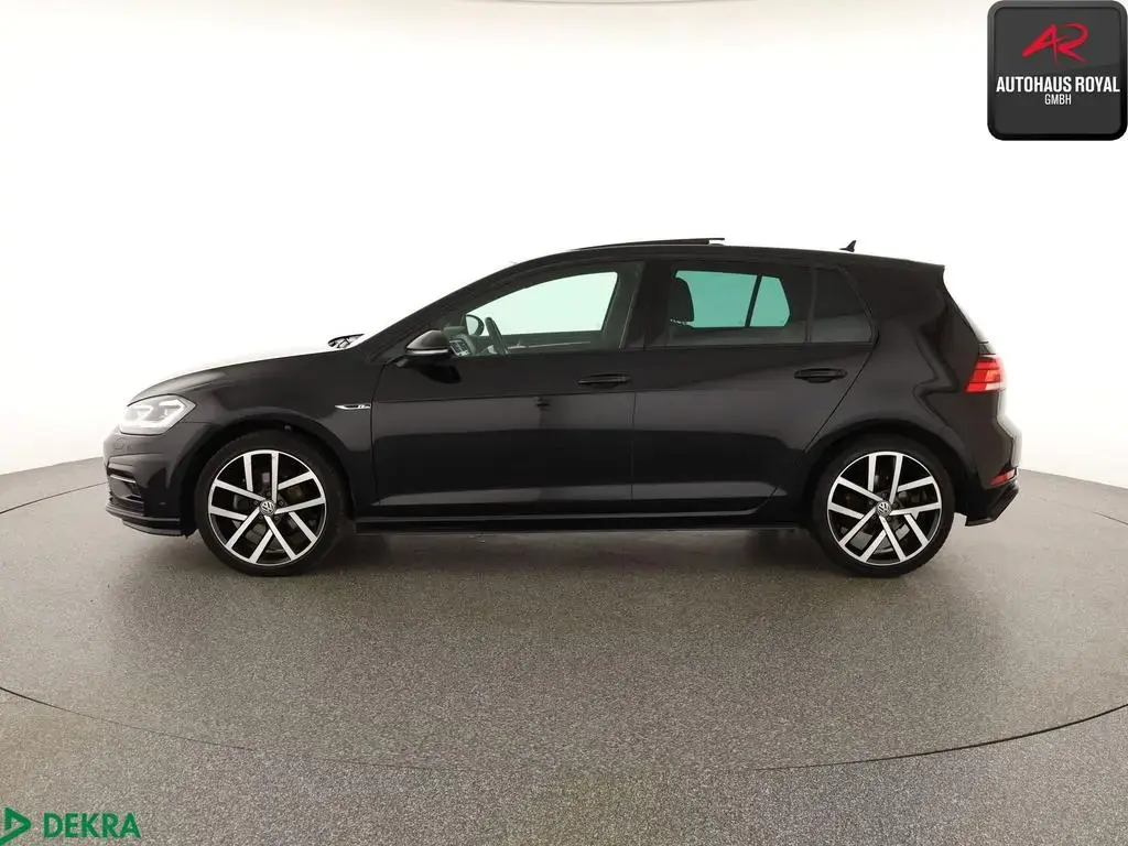 Main__Slider__Photo:Volkswagen Golf VII 1.5 TSI R LINE PANORAMA,1.HAND,AMBIENTE 10/2018-1