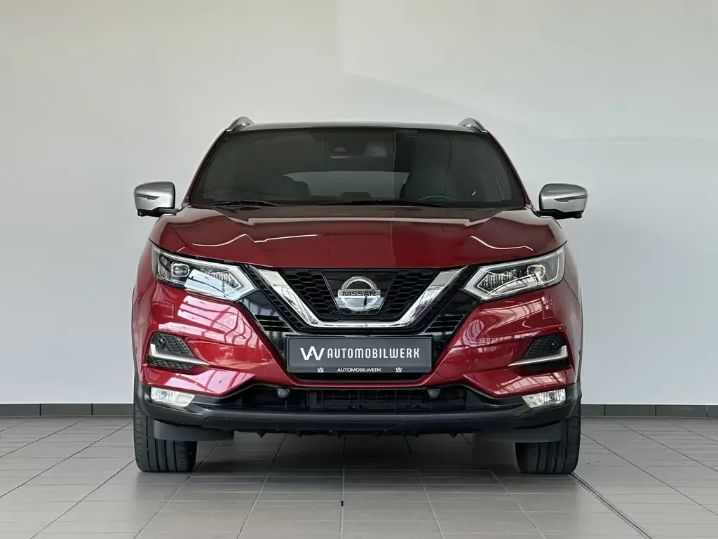 Main__Slider__Photo:Nissan Qashqai Tekna+ 1.6|NAVI| PANO|BOSE|LEDER|AHK|360 01/2018-1