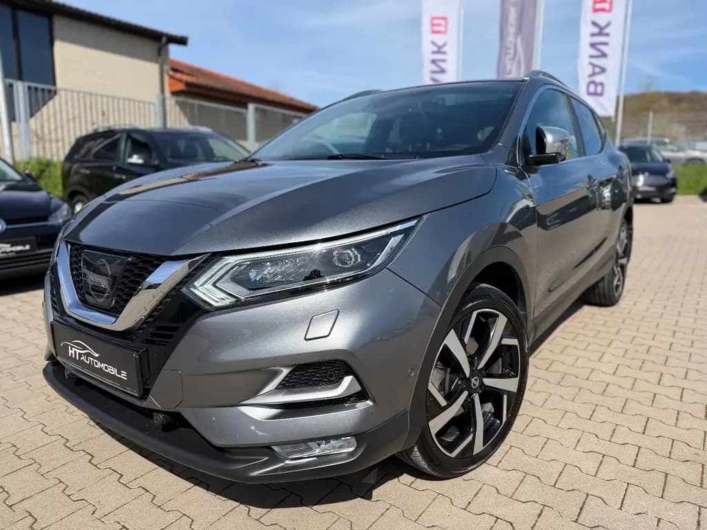 Main__Slider__Photo:Nissan Qashqai Tekna+ 1.6 DIG-T*LED*360°*PANO*NAVI*AHK 10/2017-0