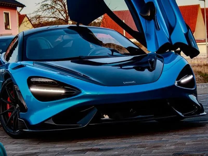Main__Slider__Photo:McLaren 765LT Coupe V8 - Carbon - Ludus Blau - Limitiert 03/2021-0