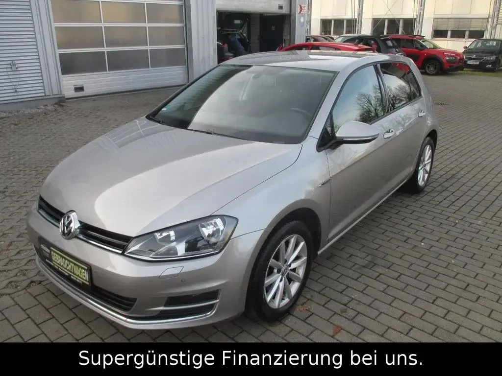Main__Slider__Photo:Volkswagen Golf VII Lim. Trendline BMT, 1,2. NAVI,GARANTIE. 03/2017-1