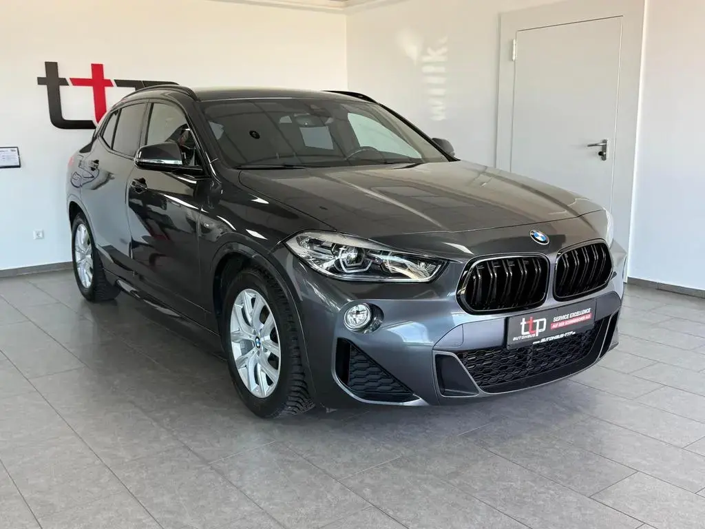 Main__Slider__Photo:BMW X2 sDrive 18i M-Sport LED El.Heckklappe Navi 12/2018-1