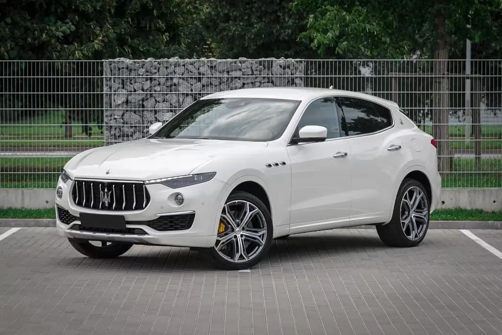 Main__Slider__Photo:Maserati Levante Benzin 3.0 V6 316kW S GRANLUSSO SQ4 11/2019-0