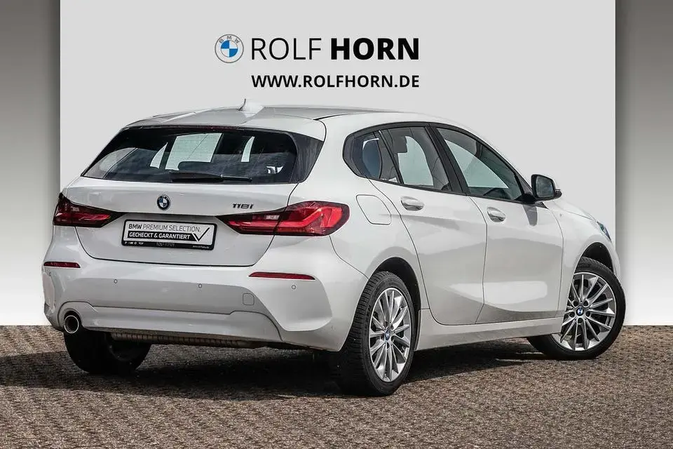 Main__Slider__Photo:BMW 1 Series 118i Advantage Autom Navi LED Klima Sitzhzg 17" 03/2024-1