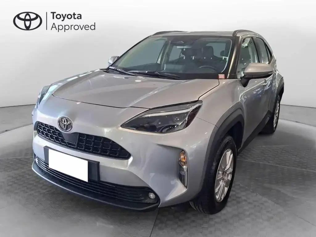 Main__Slider__Photo:Other Toyota Yaris Cross 1.5 H Active FWD E-CVT 10/2021-1