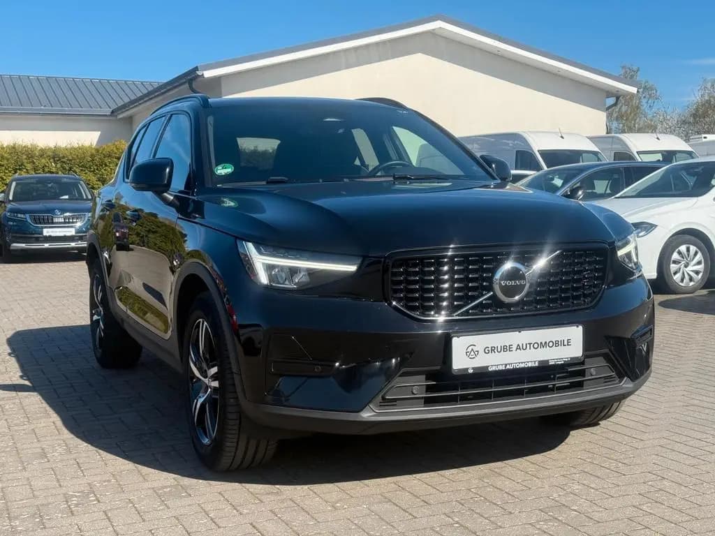 Main__Slider__Photo:Volvo XC40 B4 Plus Dark AUTOMATIK*LEDER* 12/2022-0