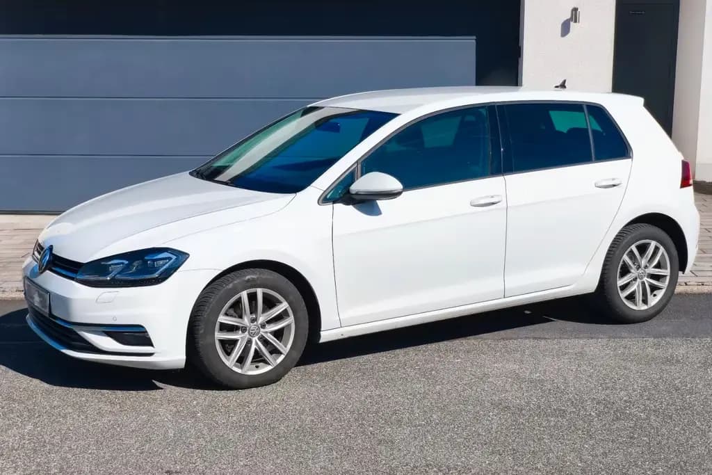 Main__Slider__Photo:Volkswagen Golf VII 1.4 TSI LED, Active Info, Massage 05/2017-0